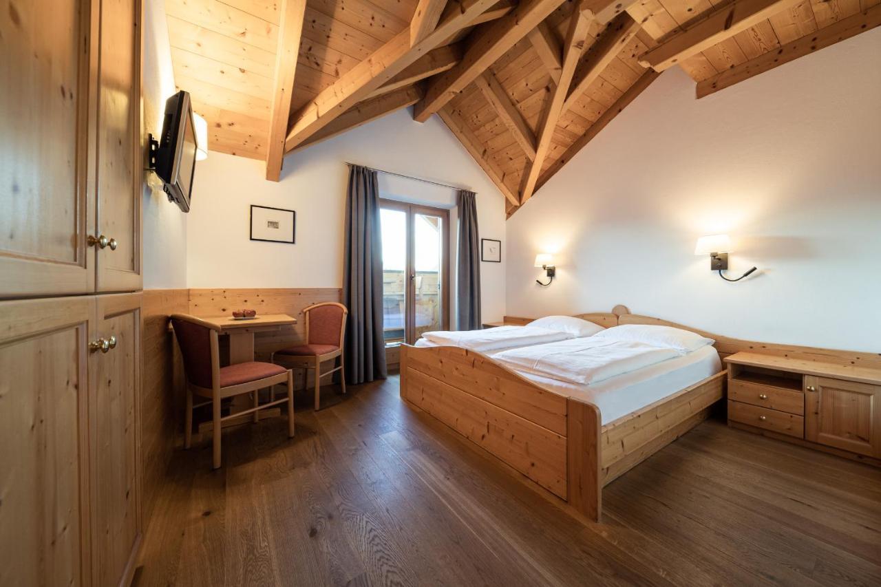 Hotel Torgglhof Caldaro Pokoj fotografie